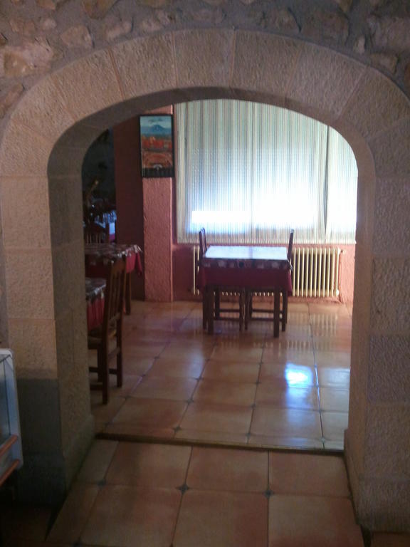 Hostal Can Barrina Арнес Экстерьер фото