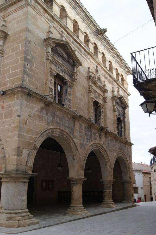 Hostal Can Barrina Арнес Экстерьер фото