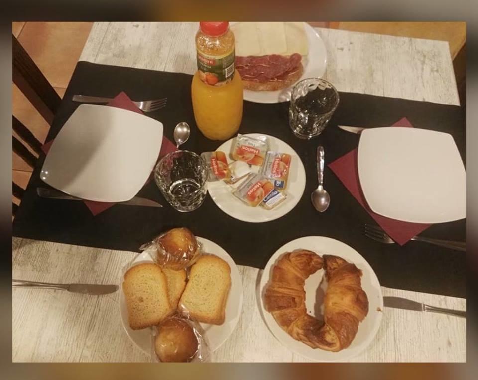 Hostal Can Barrina Арнес Экстерьер фото